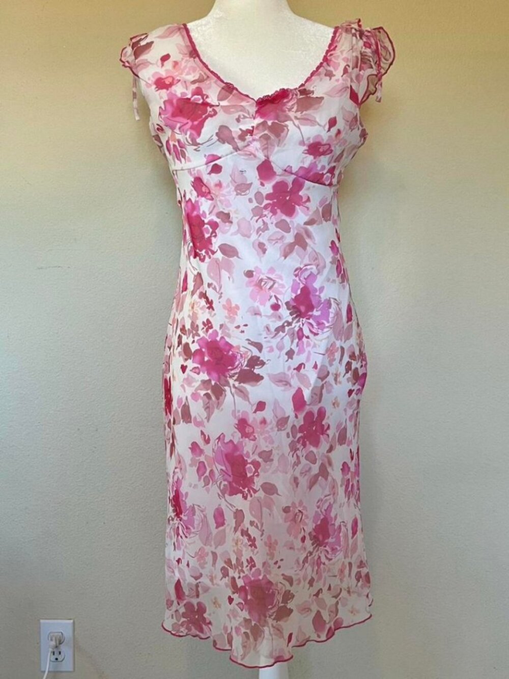 IZ Byer Women's Pink and White Dress